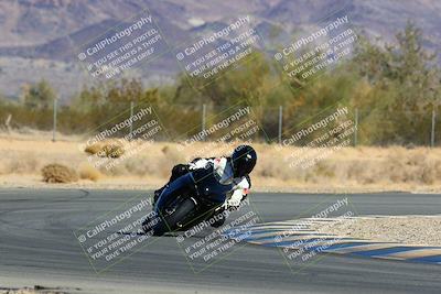 media/Jan-09-2022-SoCal Trackdays (Sun) [[2b1fec8404]]/Turn 6 (1035am)/